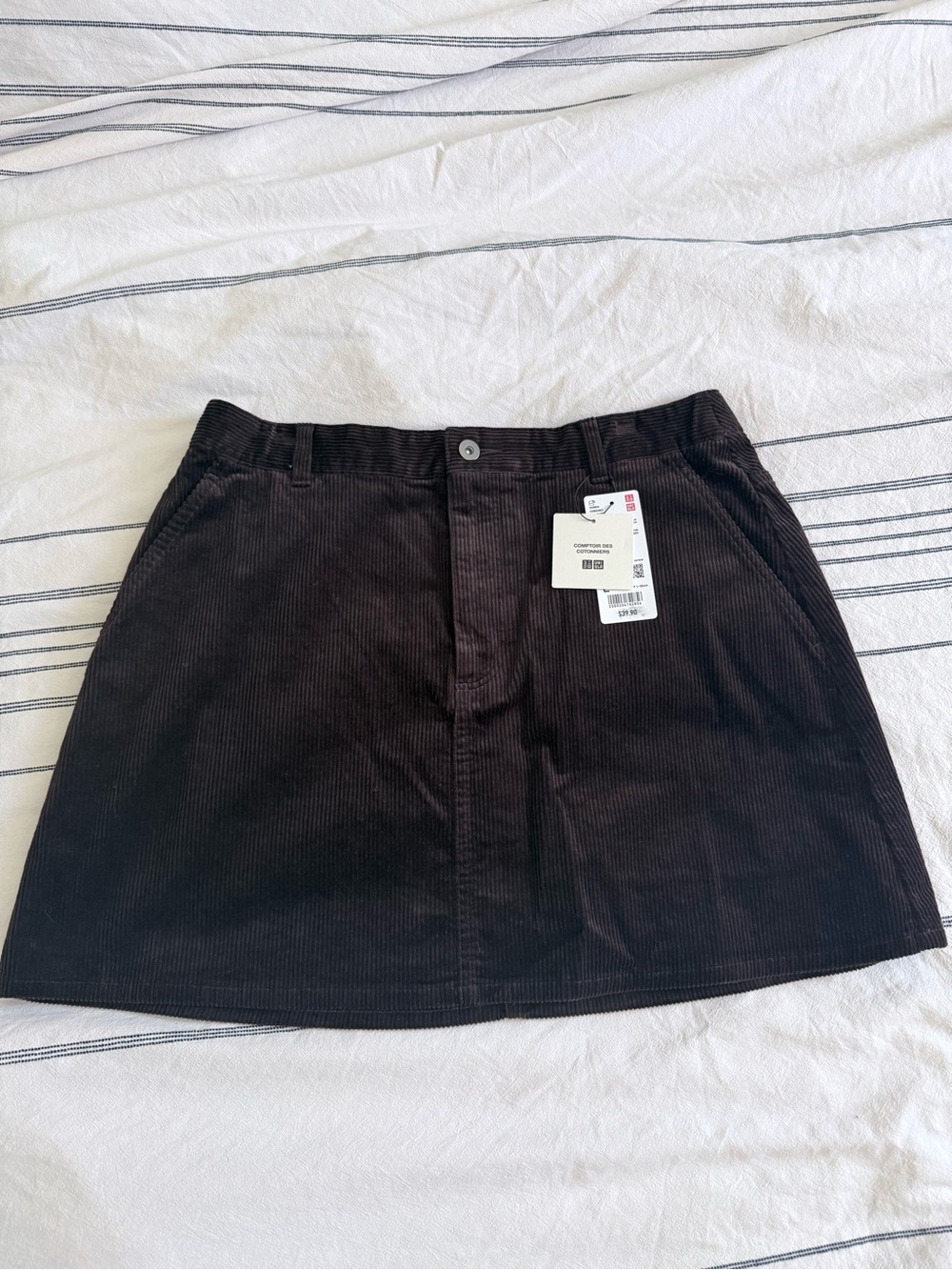 Uniqlo Corduroy skirt